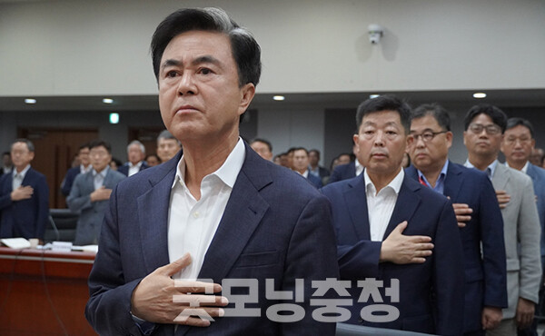 김태흠 충남지사가 지천댐 건설의 필요성을 피력하며 김성환 환경부 장관과 김돈곤 청양군수를 싸잡아 비판했다. 댐 건설에 반대 측을 향해선 “고약한 사람들”이라고 목소리를 높였다. (사진=굿모닝충청 이종현 기자)