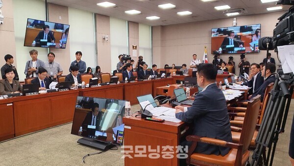 22일 국회 법제사법위원회에서 열린 2차 검찰개혁 입법청문회 현장 모습.(사진=굿모닝충청 조하준 기자)