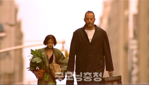 일본에서는 레옹족이라는 말이 유행한 적이 있다. 물론 영화 레옹에서 비롯했지만, 직접적인 연원은 2001년 일본에서 발간하기 시작한 남성 패션잡지 '레옹'이었다. (사진: 영화 레옹 홈 포토/굿모닝충청=노준희 기자)