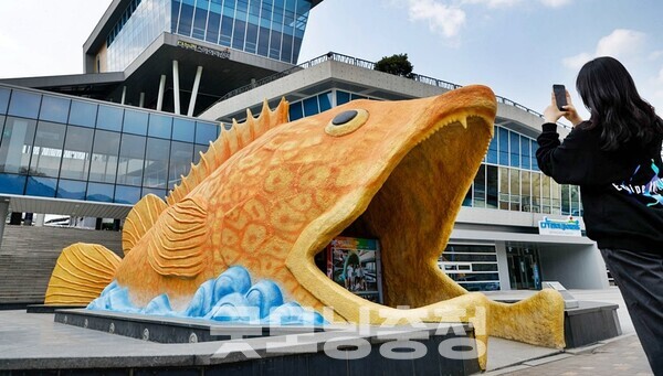 단양군 다누리아쿠아리움은 국내·외 민물어류 319종, 3만여 마리가 살고 있는 아시아 최대 민물고기 수족관이다. (사진=단양군 제공/굿모닝충청=이종현 기자)