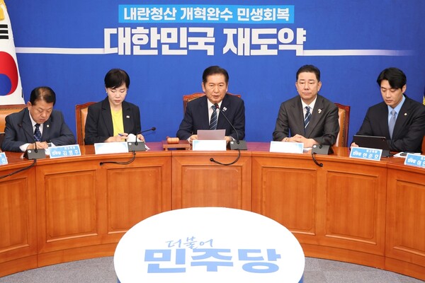 더불어민주당 정청래 대표가 2일 서울 여의도 국회에서 열린 최고위원회의에서 발언하고 있다.(사진=연합뉴스)