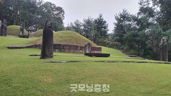 이 무덤은 태종의 후궁이었던 의정궁주 조 씨의 묘인데 연산군 부부의 묘와 연산군 딸 부부의 묘 사이에 위치해 있다.(사진=굿모닝충청 조하준 기자)