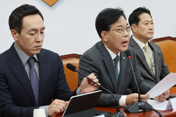 6일 서울 여의도 국회에서 열린 국민의힘 최고위원회의에서 발언 중인 송언석 원내대표의 모습.(사진=연합뉴스)