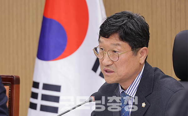 충남 서천군의회 이강선 의원이 민선8기 김기웅 군정의 주요 현안사업 추진 방향에 대해 비판의 목소리를 냈다. (자료사진=서천군의회 제공/굿모닝충청=이종현 기자)