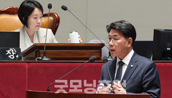 더불어민주당 이재관 국회의원(충남천안을)이 농어촌 기본소득 시범사업을 꼼꼼히 점검하며 정부의 매칭 비율을 높일 것을 강력 촉구하고 나섰다. (페이스북 자료사진/ 굿모닝충청=김갑수 기자)