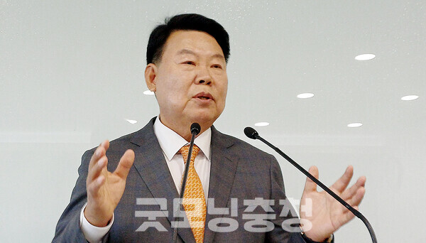 오성환 당진시장이 최근 이뤄진 충남선관위의 검찰 고발에 대해 발끈하고 나섰다. (굿모닝충청=김갑수 기자)