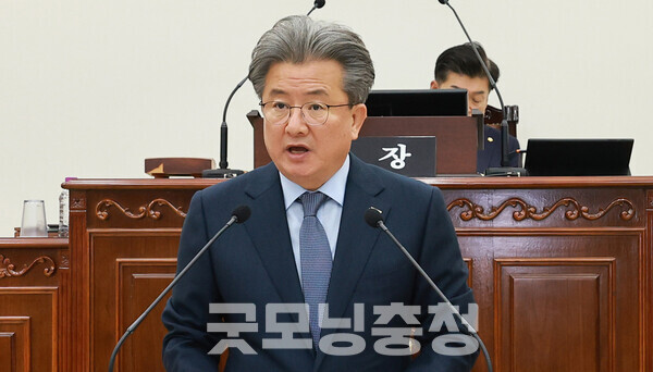 정용래 대전 유성구청장은 20일 “민선8기를 마무리하고 민선9기를 준비하는 전환기, 포용과 혁신의 성과를 완성해 미래 변화에 선제적으로 대응하겠다”고 밝혔다. (사진=유성구 제공/굿모닝충청 신성재 기자)