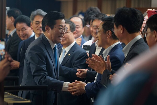 지난 7월 10일 박찬대 전 원내대표의 더불어민주당 전당대회 후보 등록 기자회견 당시 모습.(사진=박찬대 페이스북)