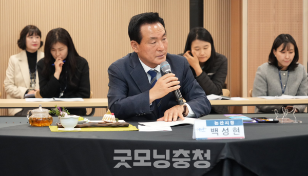 백성현 논산시장이 25일 "지자체가 국방부 유휴부지를 활용하거나, 방산 실증·검증 기반시설을 조성해 지역 국방산업을 육성하는 데 제도적 제약이 존재한다"며 "국방 관련 연구·시험시설 조성과 군수산업 활성화를 위해 시행령 개정을 통해 국방·군사시설사업 범위를 확대해 달라"고 건의했다. (사진: 논산시 제공/굿모닝충청=노준희 기자)