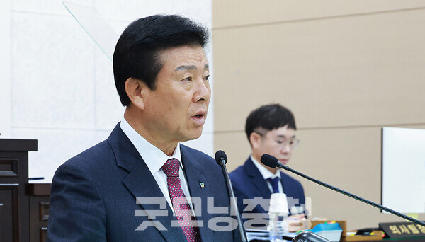 박범인 금산군수는 25일 “내년 예산안의 핵심 키워드는 미래, 경제, 주민체감”이라며 “3가지 축을 균형 있게 추진해 체감 가능한 변화를 만들겠다”고 말했다. (금산군 제공/ 굿모닝충청=김갑수 기자)