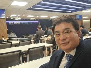 김창관 전 대전 서구의장, 28일 '촛불, 서구를 밝히다' 출판기념회 - 뉴스 썸네일 이미지