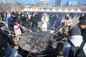 '겨울공주 군밤축제·밤산업박람회' 역대 최다 34만 방문