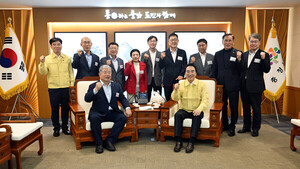 대전상의, 박수현 충남도지사와 지역경제 주요 현안 논의 - 뉴스 썸네일 이미지