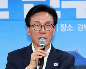 민주당TV, 9월 1일 안태훈·<b>박영식</b> MC 체제로 첫 방송